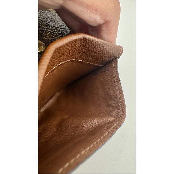 Louis Vuitton card case/wallet. - Picture 6 of 13